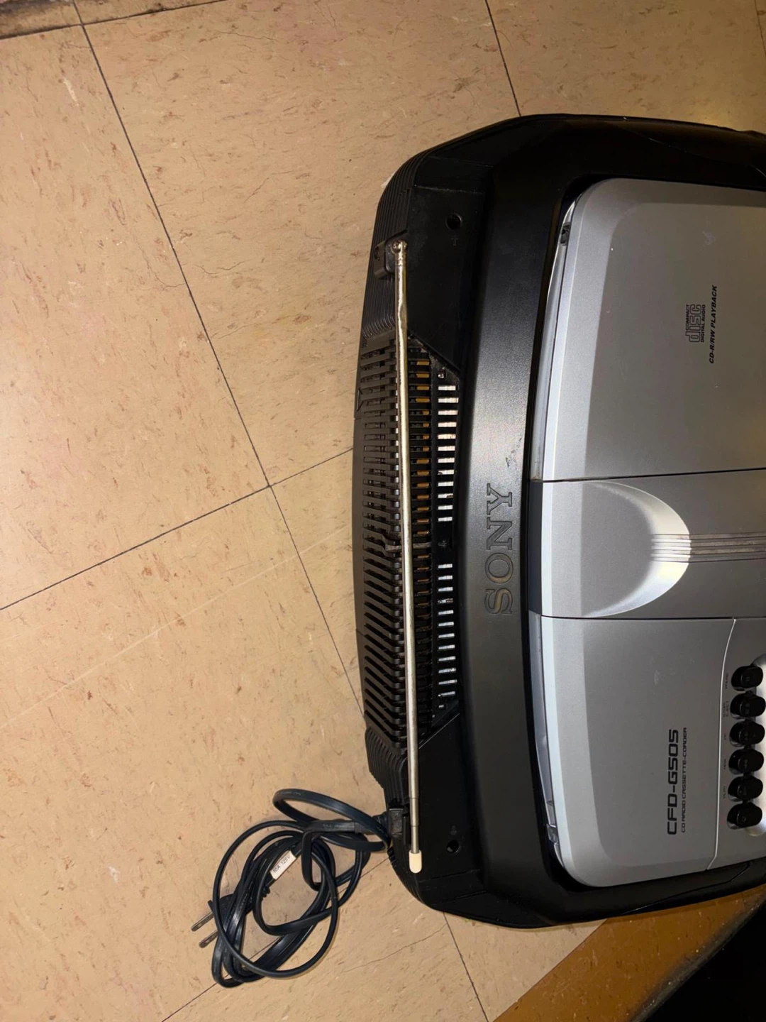 Sony CFD-G505 Boombox CD/Cassette Player with Radio - photo 5