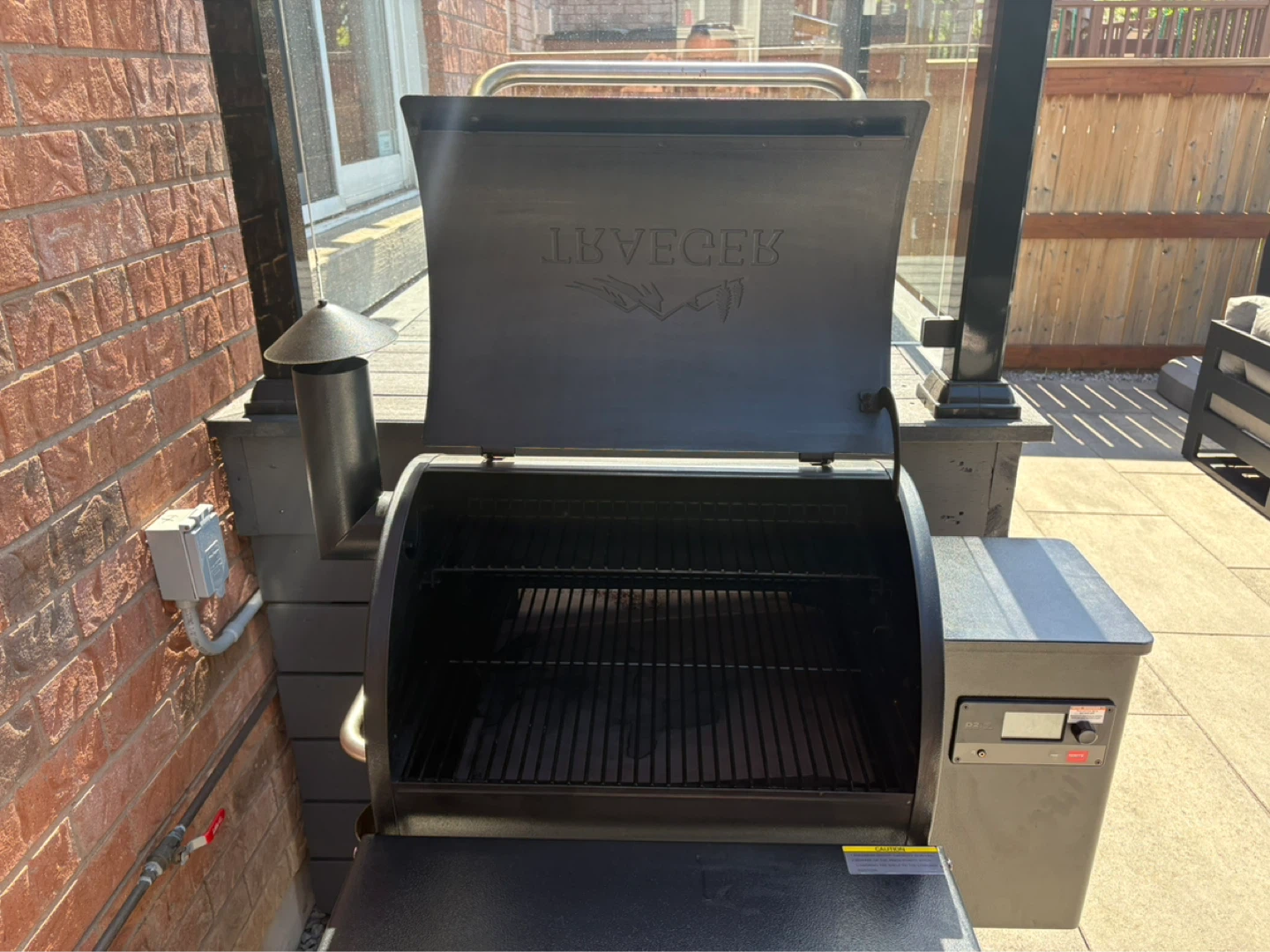Traeger Wood Fired Grill with Cover - photo 4