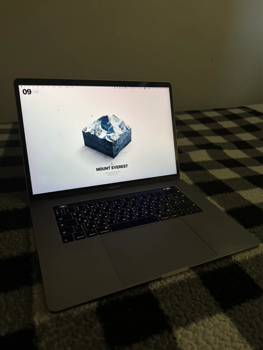 Apple MacBook Pro 15-inch, 2017
