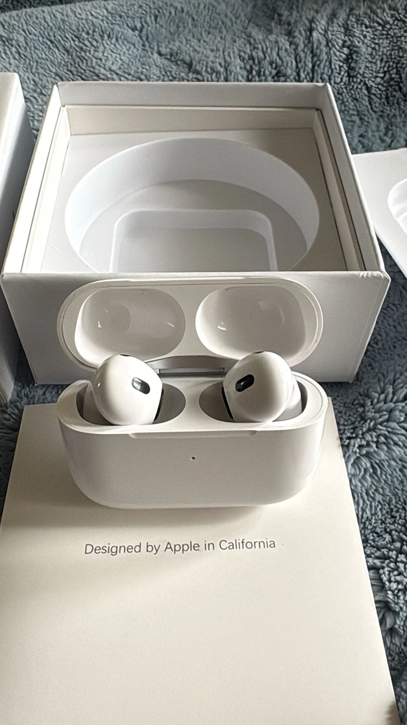 Apple AirPods Pro (2nd generation) - photo 5