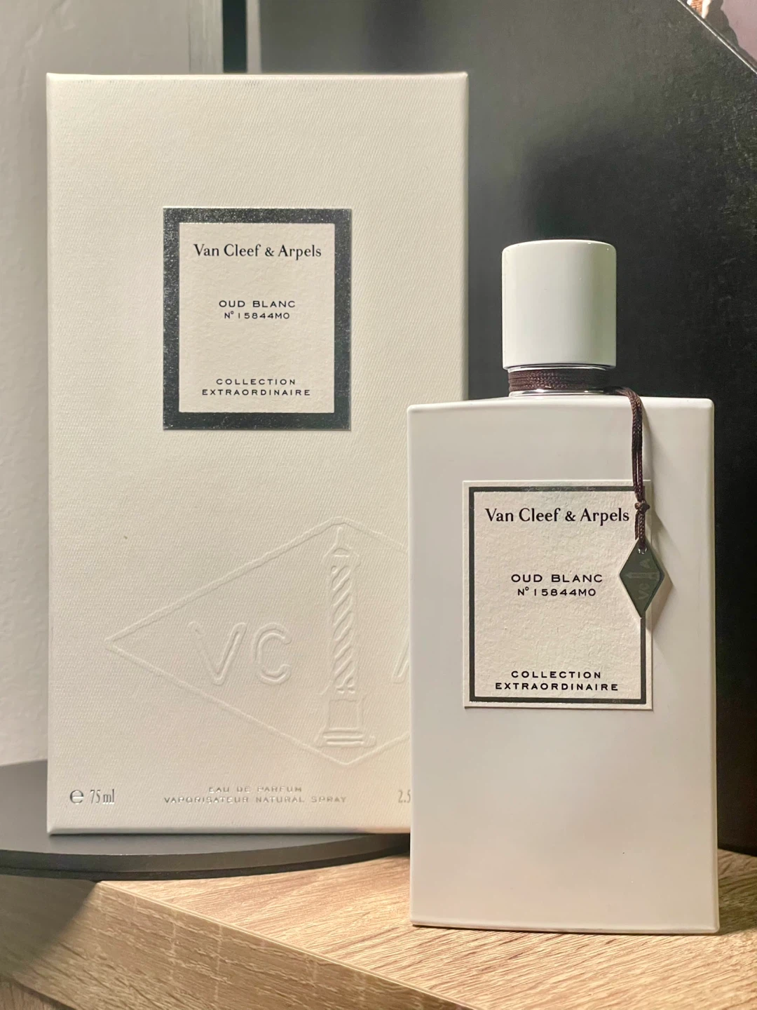 Van Cleef & Arpels Oud Blanc Eau de Parfum 75ml