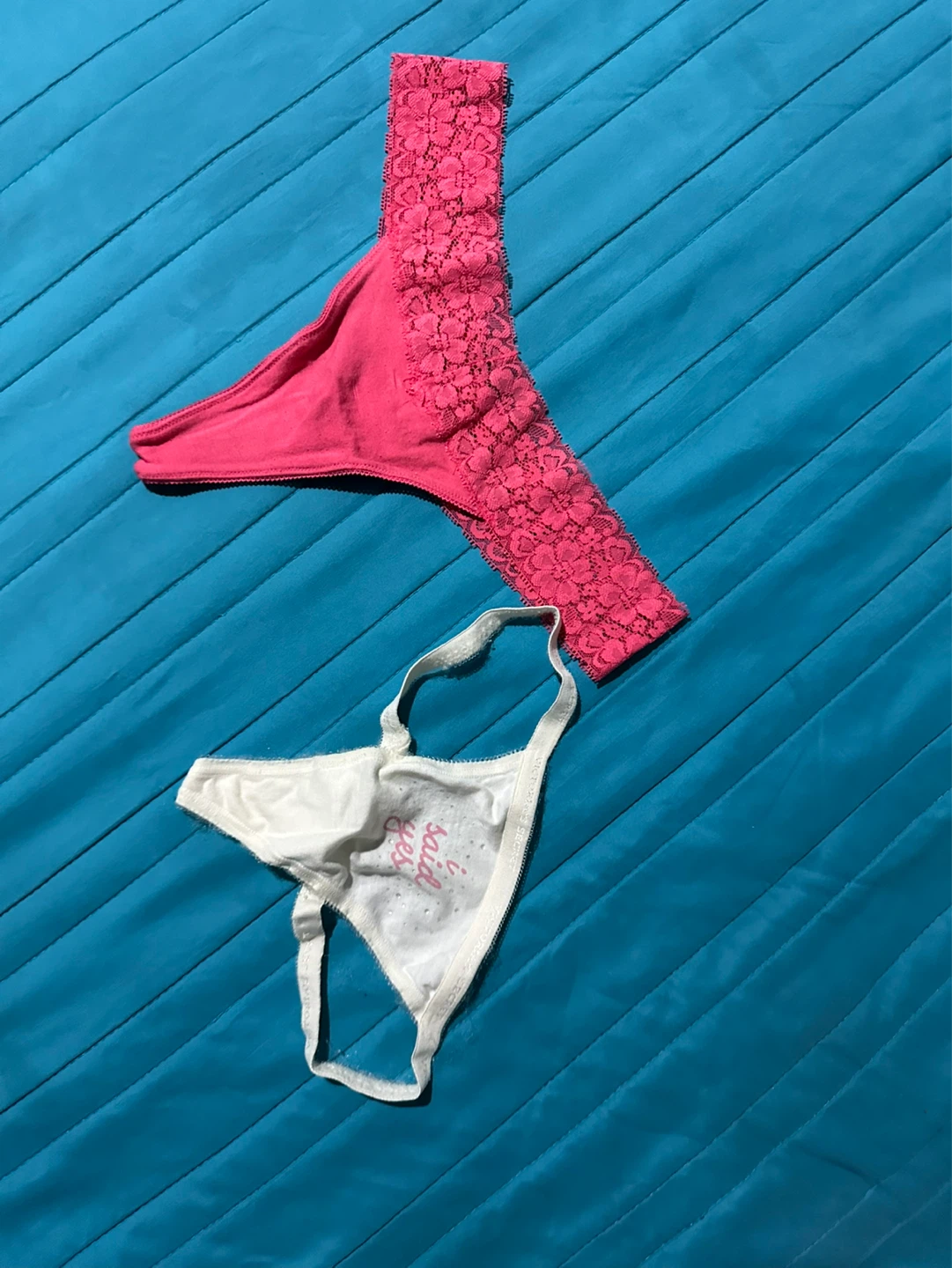 Victoria's Secret Pink & White Thong Set