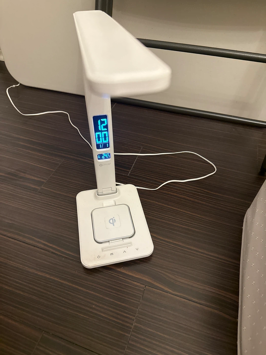 OttLite Wellness Series LED Lamp with Wireless Charging Base - photo 5