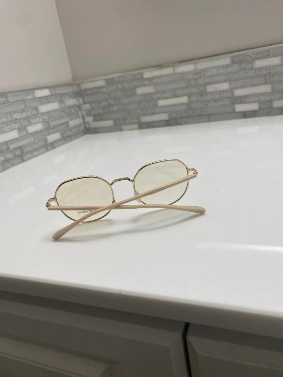 Photochomic Glasses