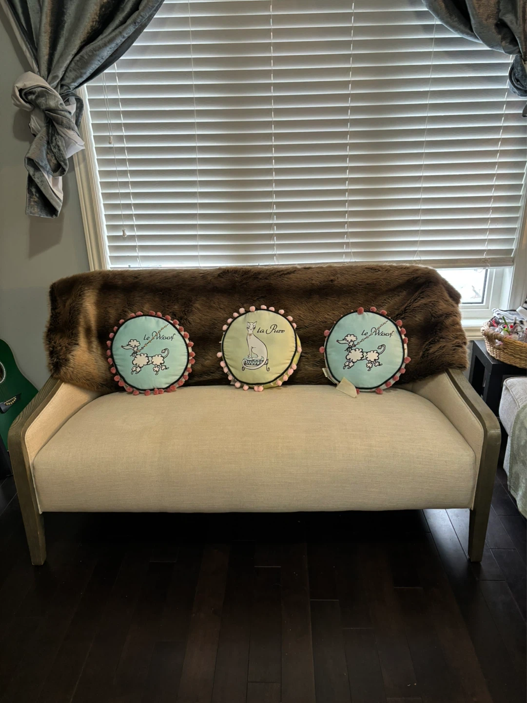 Upholstered Accent Loveseat - photo 2