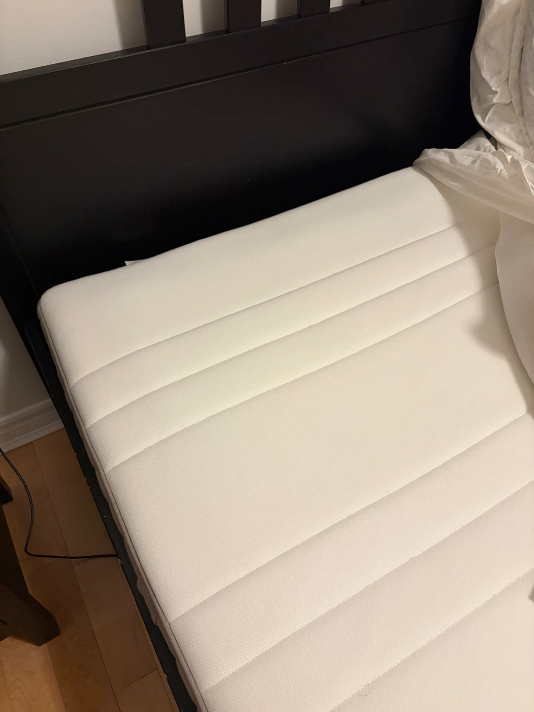 IKEA Hemnes Queen bed with Haugesund Mattress - photo 2