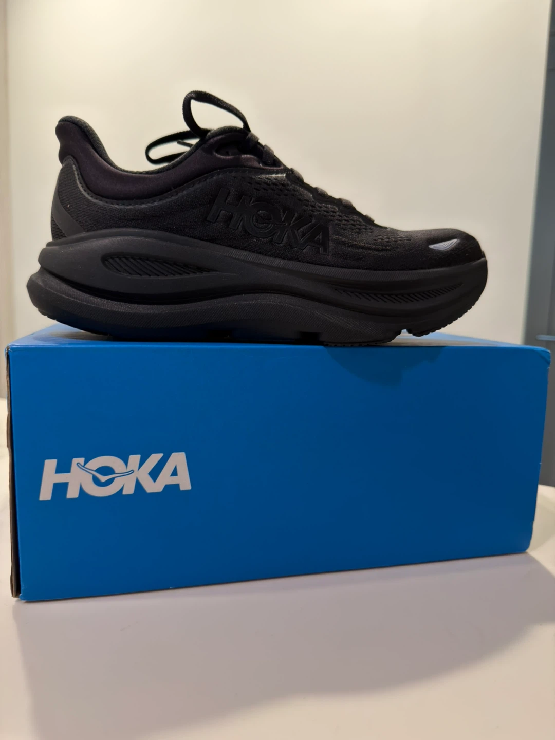 Hoka Bondi 9 Running Shoes size 8