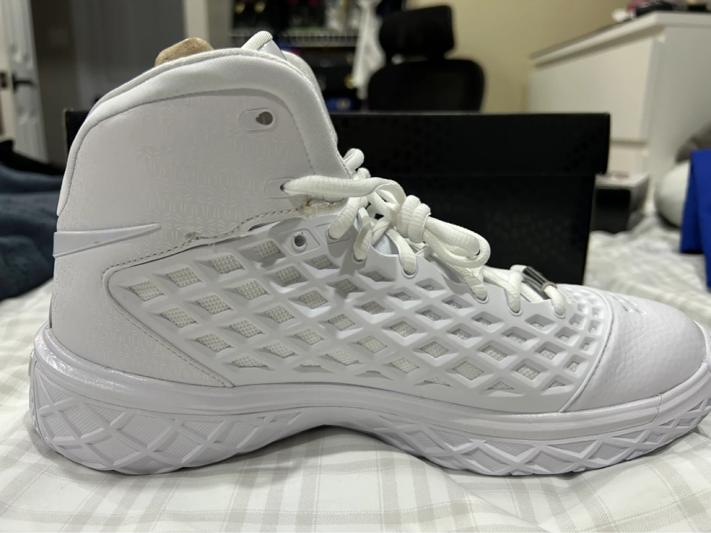 Nike Kobe 3 Protro “Halo” (Size 9) - photo 3