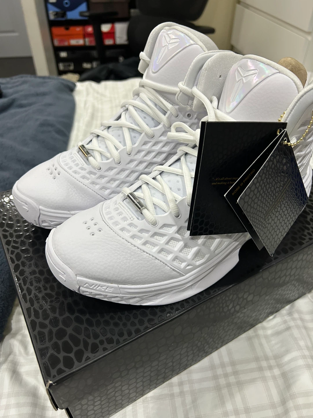 Nike Kobe 3 Protro “Halo” (Size 9)