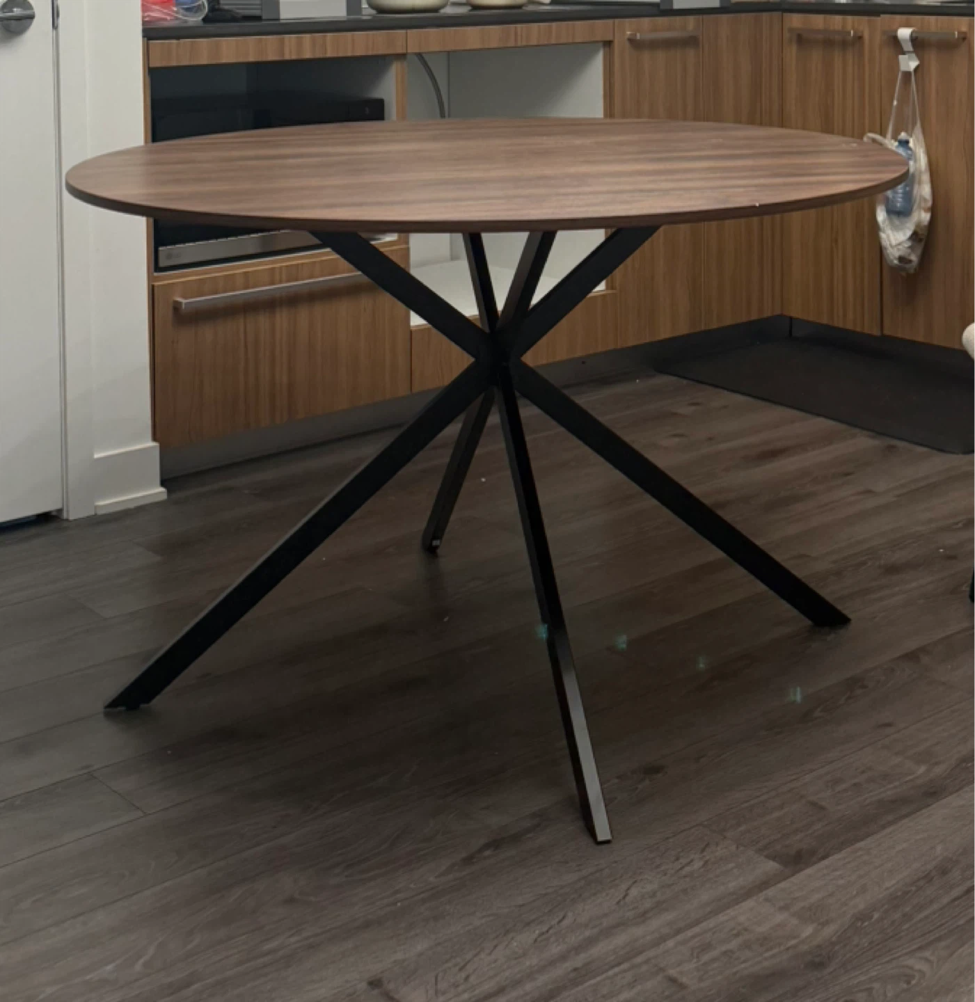 Homcom 47" Round Industrial Dining Table