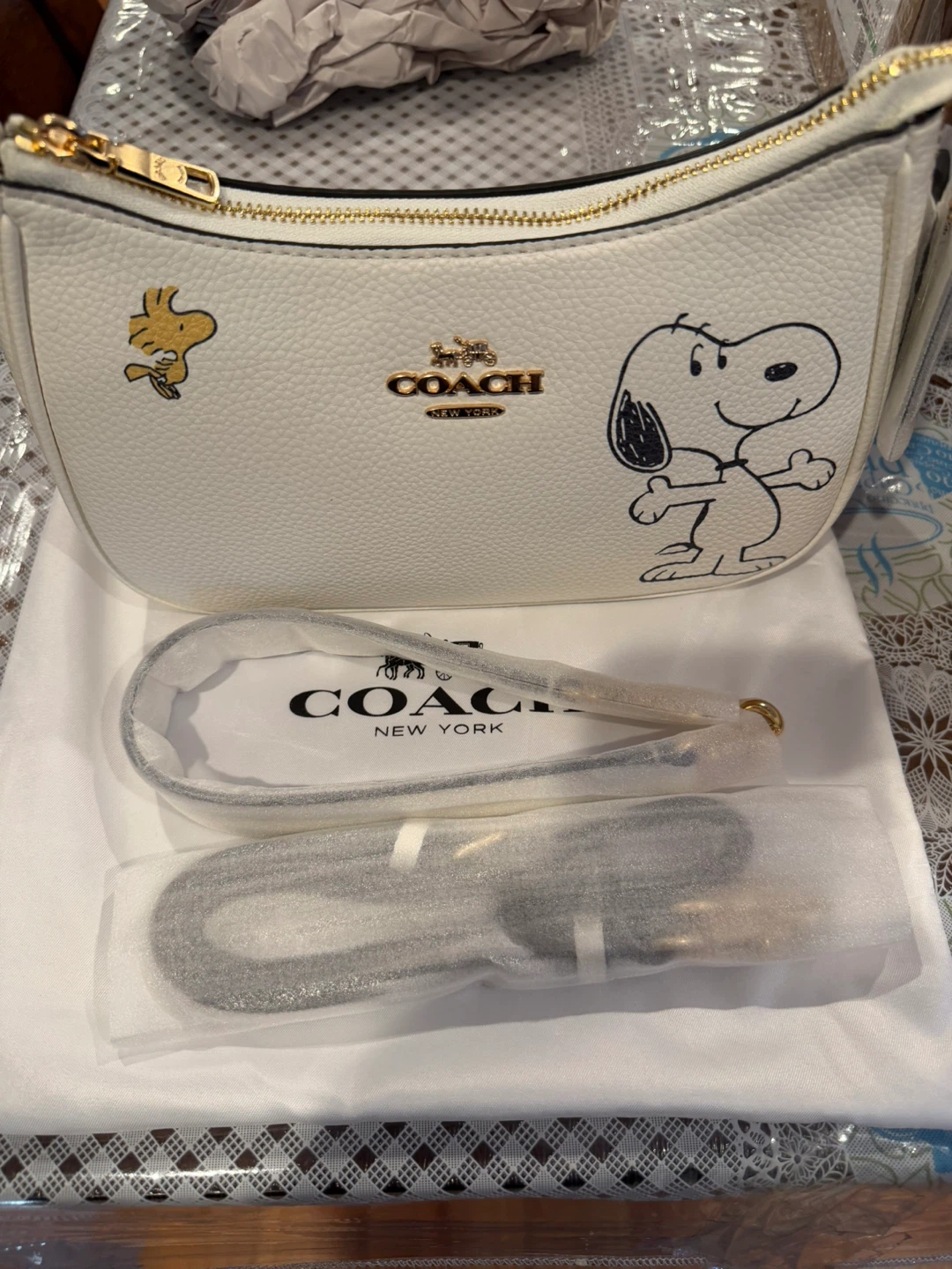 Coach x Peanuts Snoopy Crossbody Bag White Leather - photo 2