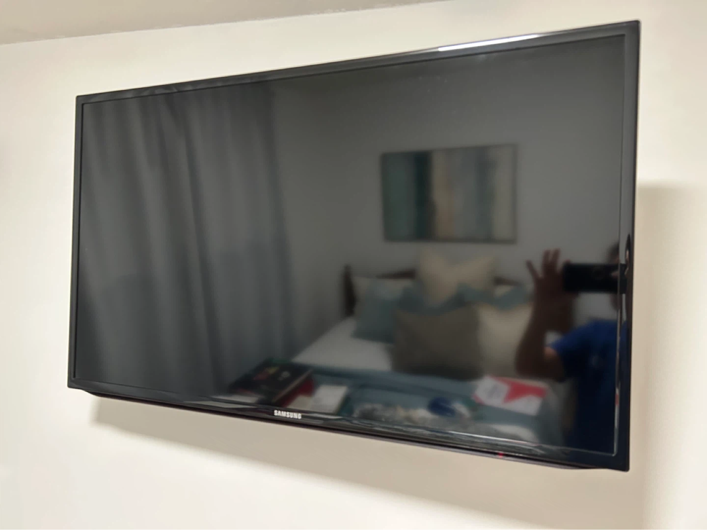 Samsung 40 inch Smart TV UN40H5201AF - photo 2