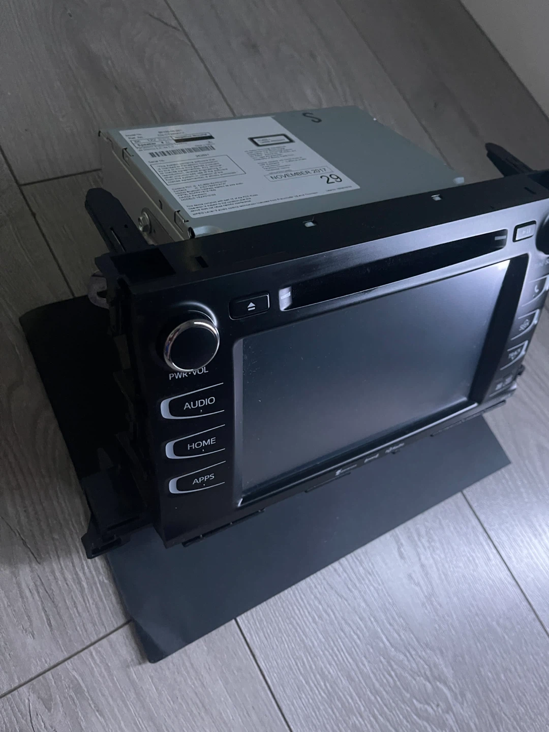 Toyota Highlander stereo system( Authentic toyota product) - photo 2
