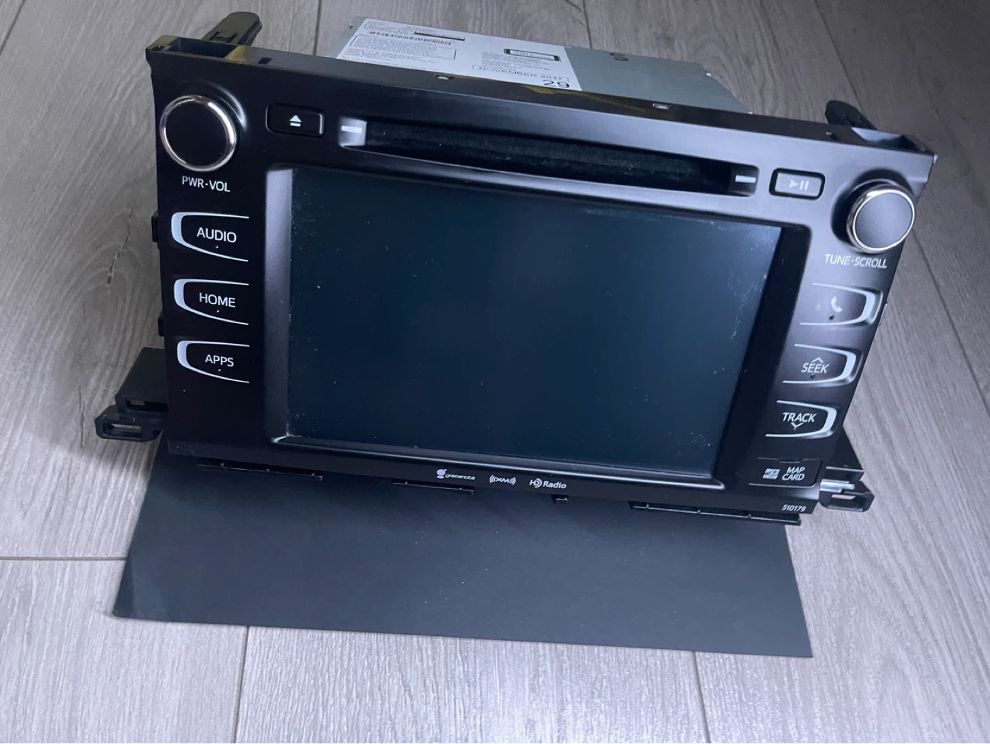 Toyota Highlander stereo system( Authentic toyota product)
