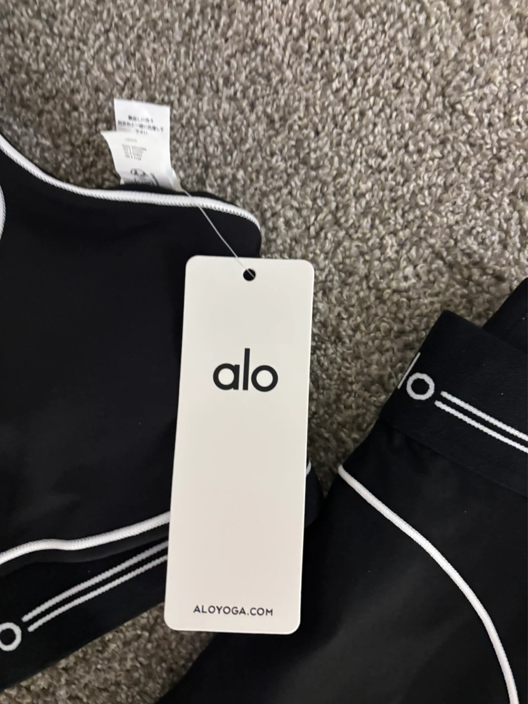 ALO SET FOR SALE‼️ - photo 2