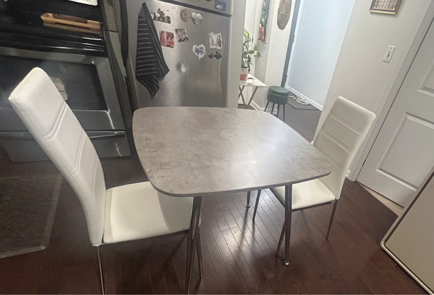 Compact Dining Set with 2 Chairs