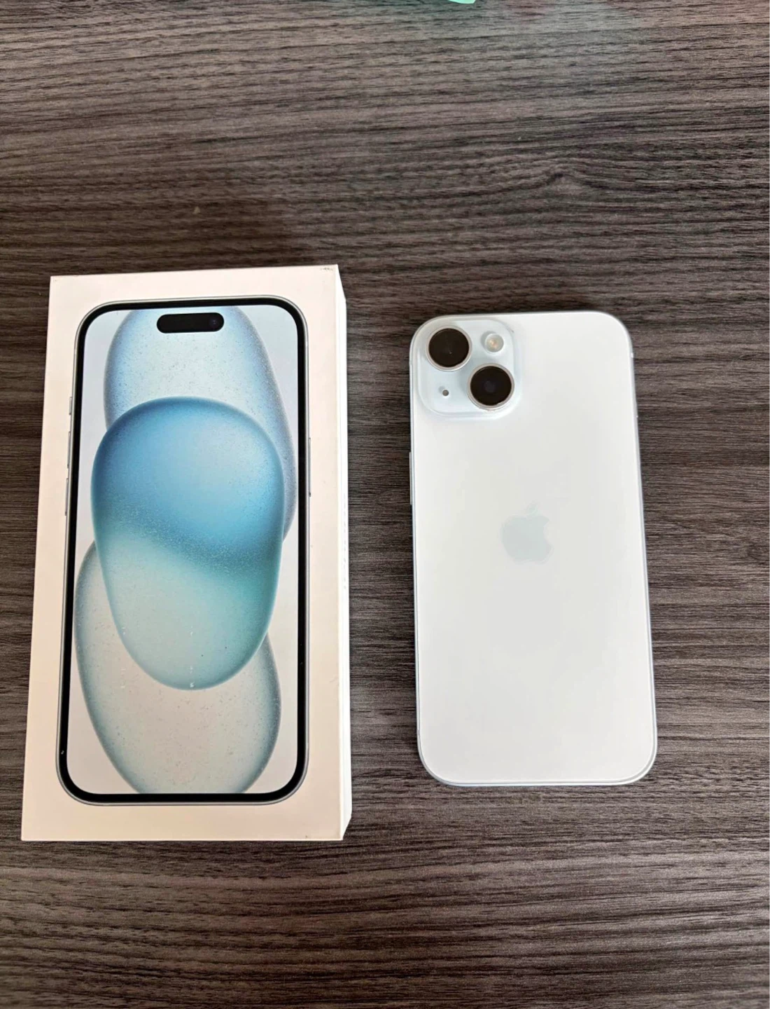 Apple iPhone 15 - photo 3