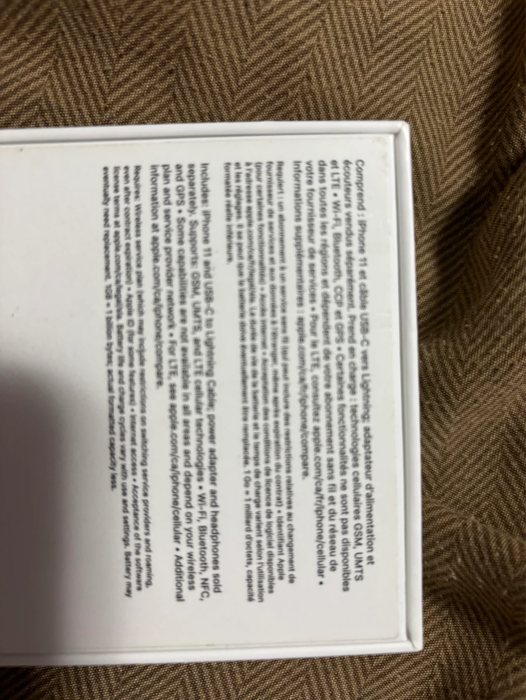 Apple iPhone 11 - Black charger & box - photo 2