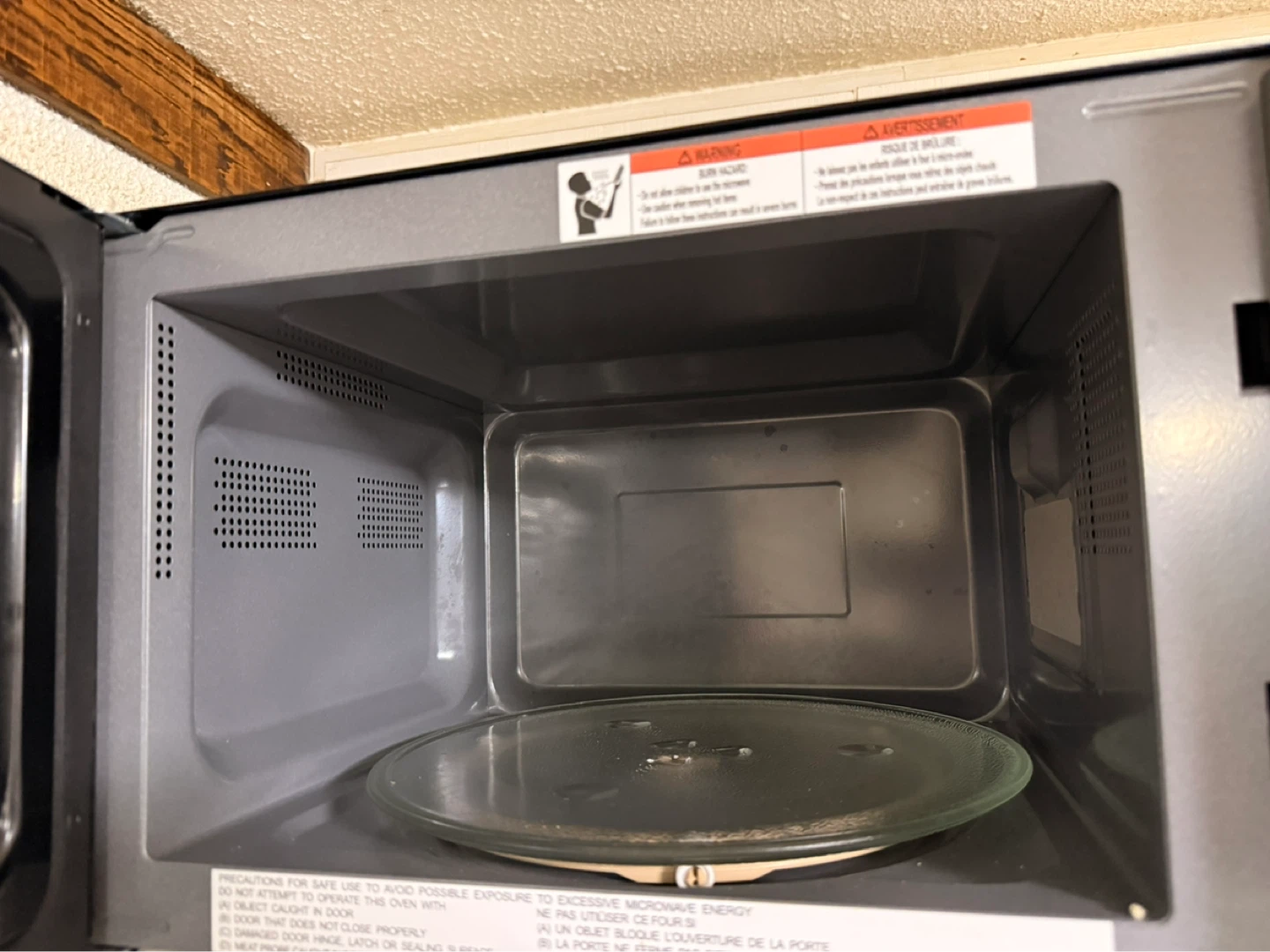 Westinghouse Microwave - photo 3