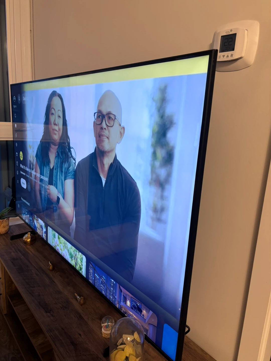 Samsung 65” Crystal UHD Smart Tv (2024)