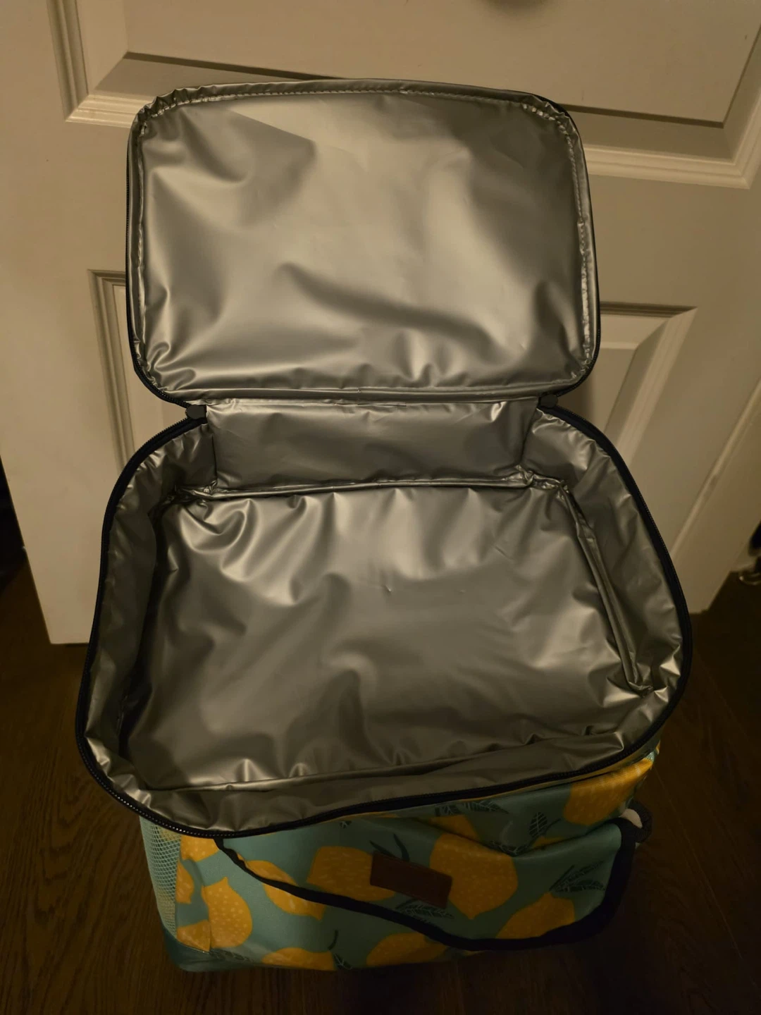Sun&Bliss Rolling Cooler Bag with Lemon Print - photo 3