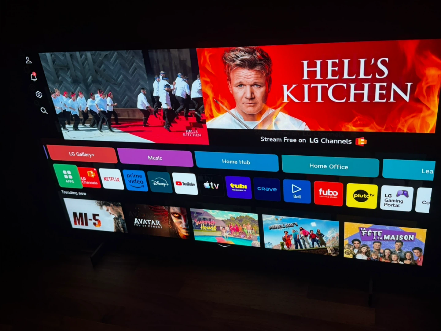 42 Inch LG OLED evo 4K Smart TV - photo 2