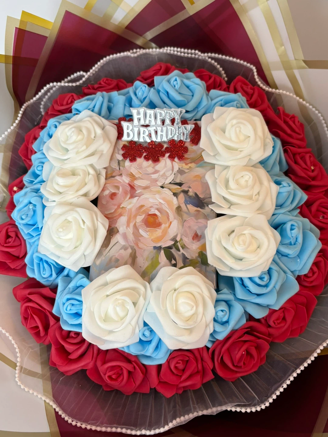 Gift and roses bouquet comes with complementary chocolate pack - photo 2