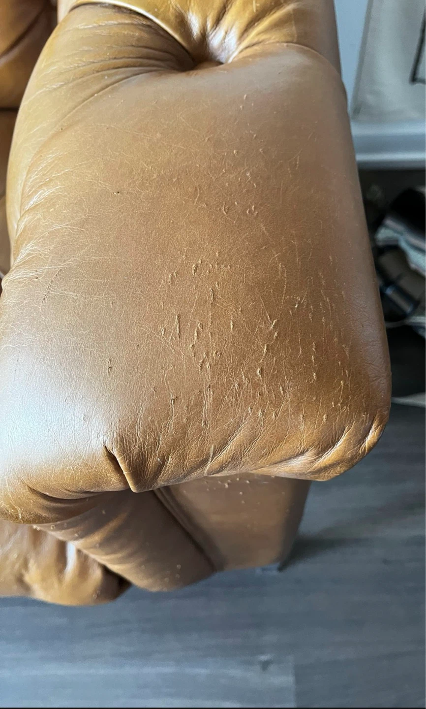 Brown Leather Tufted Sofa - photo 4