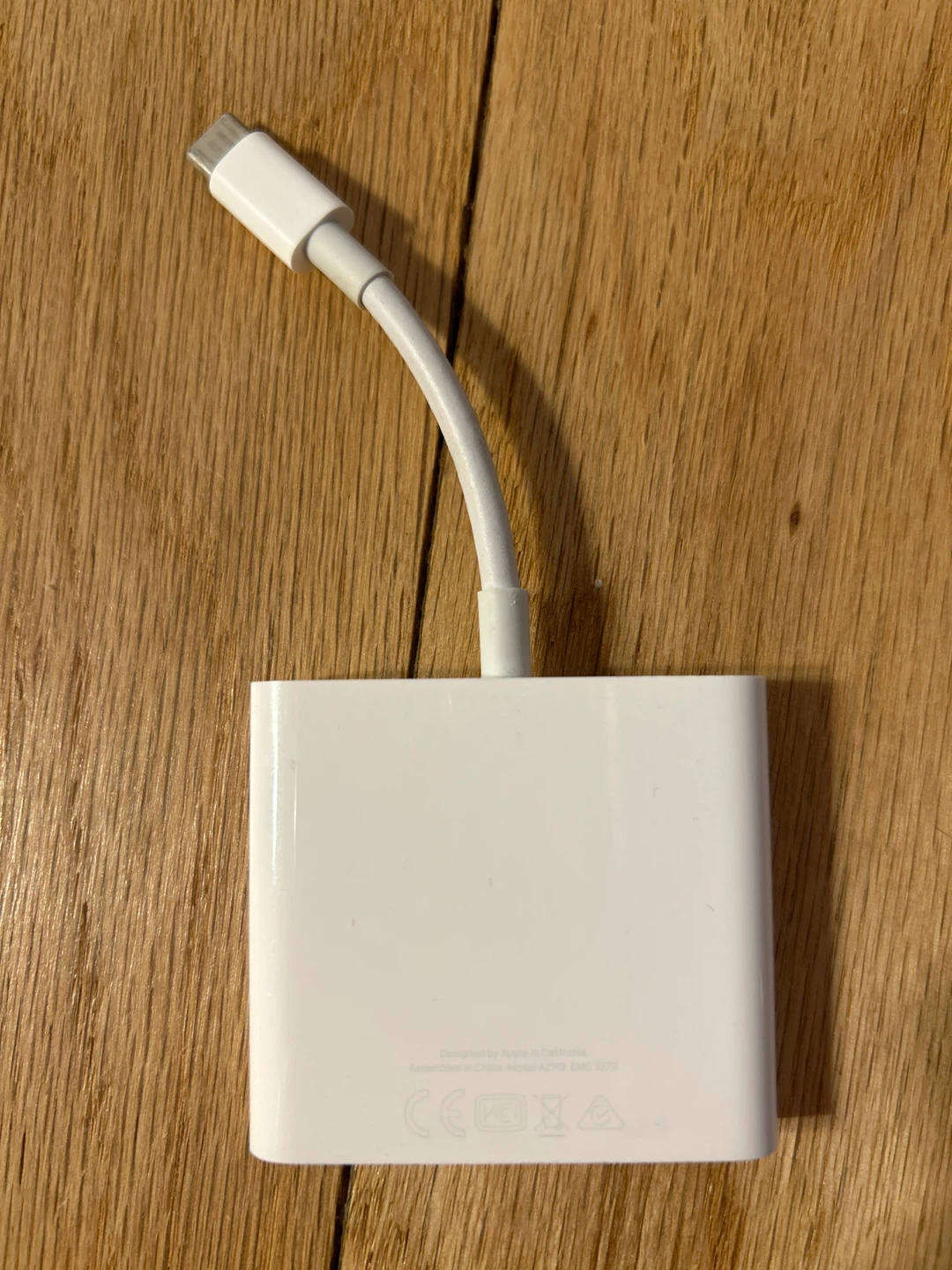 Apple USB-C Digital AV Multiport Adapter - photo 3