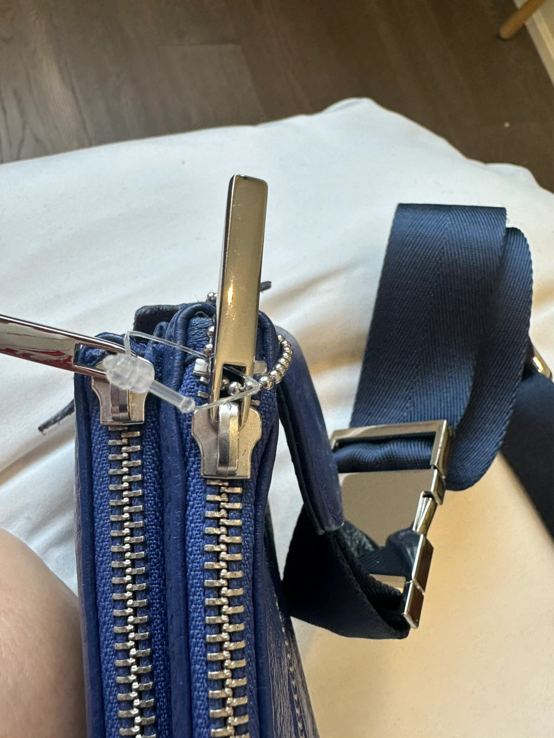 Vintage Danier Blue Leather Crossbody Belt Bag Fanny Pack  NWT - photo 4