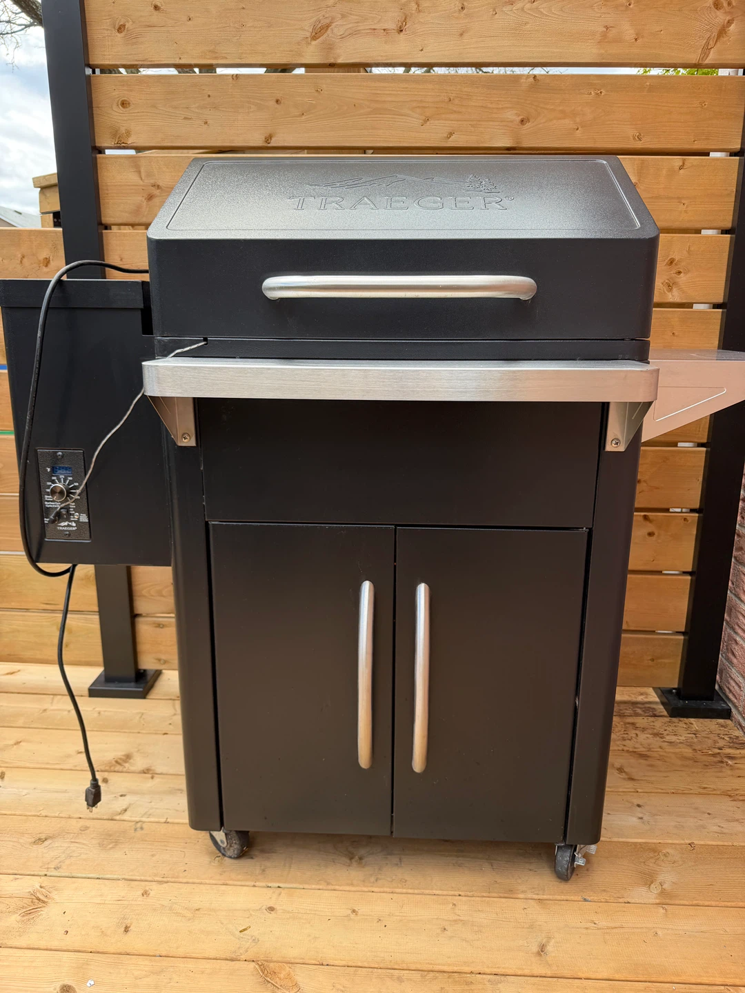 Traeger Silverton Pellet Grill - photo 2