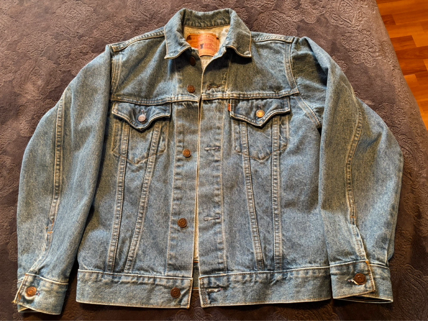 Levi’s denim jacket - ladies