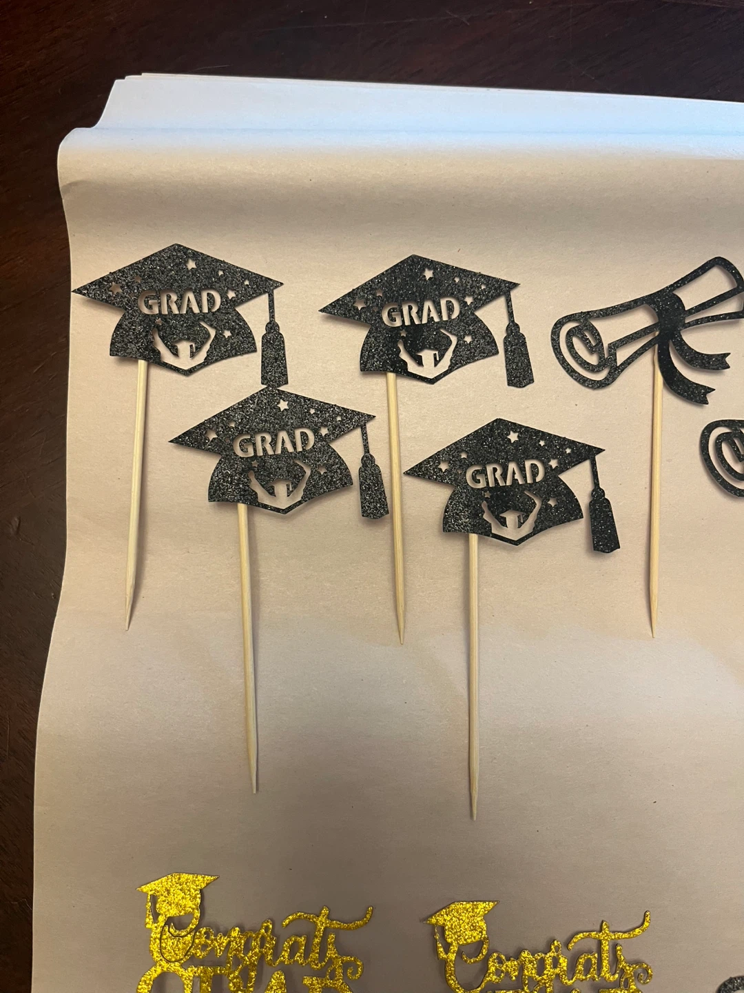 Graduation Cupcake Toppers - Class of 2026 - photo 2