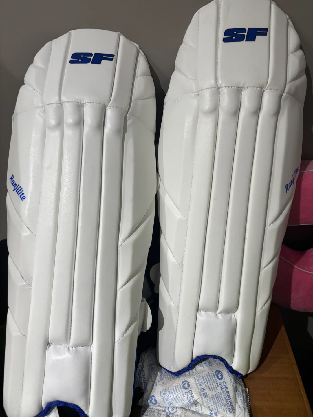 SF Ranjilite Cricket keeping Pads - Brande new - photo 3