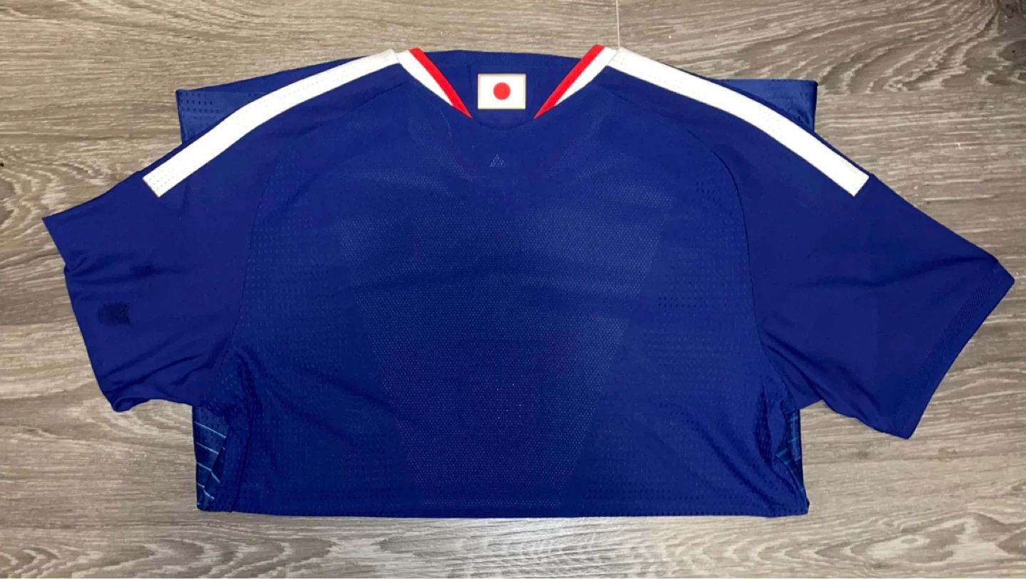 Japan 2026 World Cup Authentic Jersey - Men's Medium - photo 2