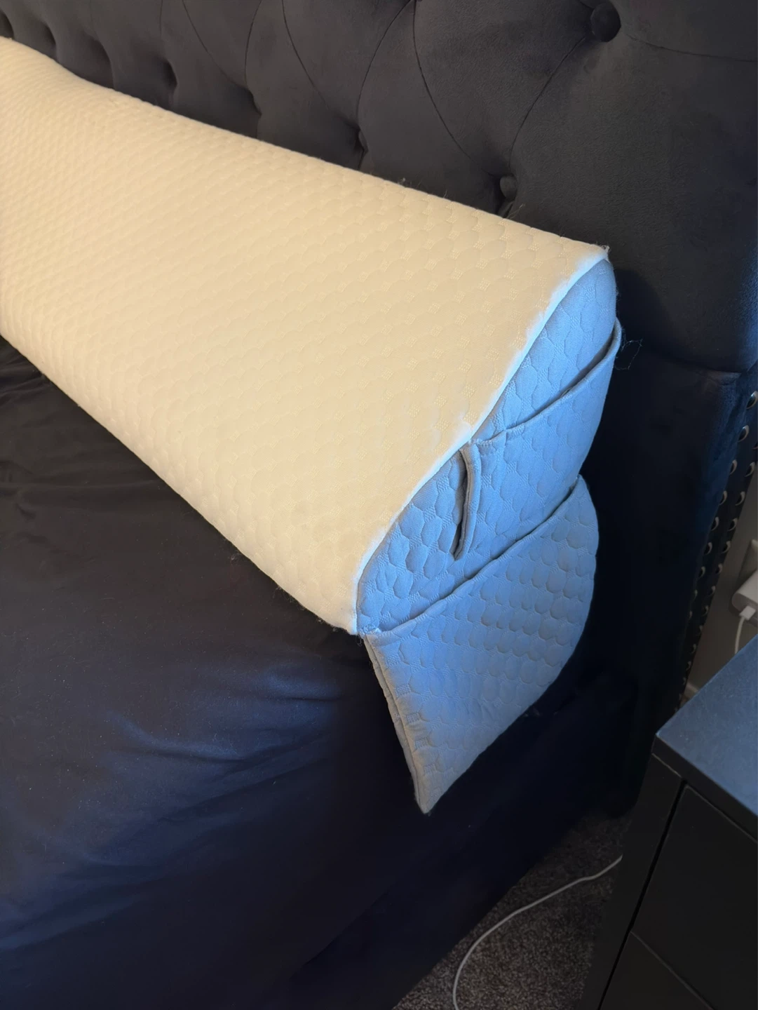 King Size Wedge Pillow Headboard Bed Gap Filler - photo 5