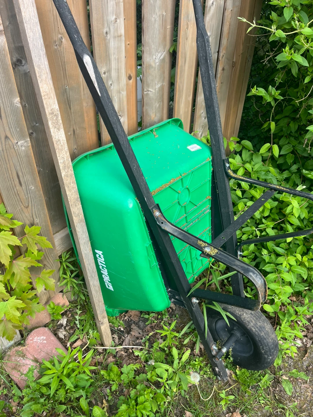 Practica Green Wheelbarrow - photo 5