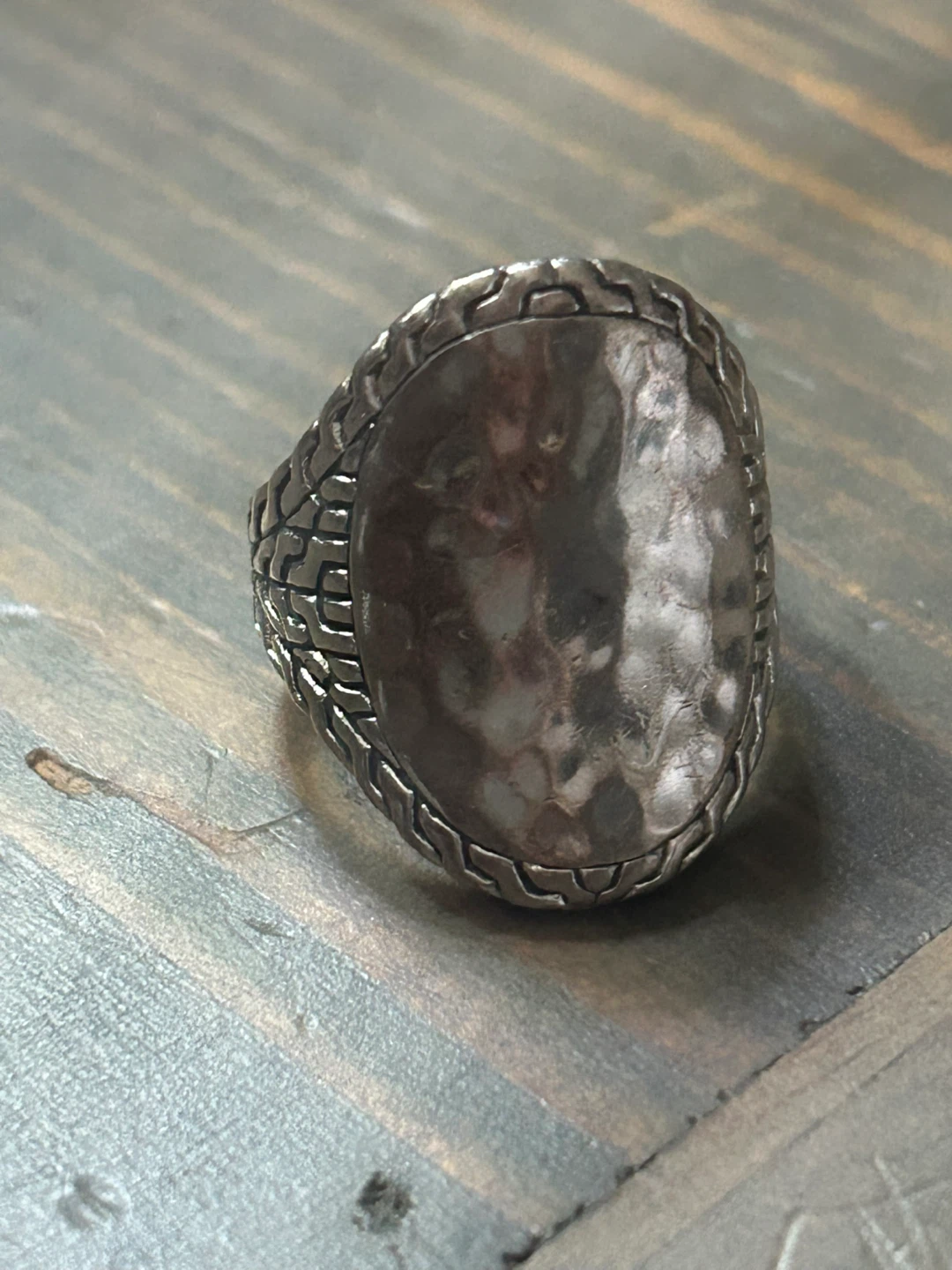Vintage Hammered Oval Signet Ring - incredible quality! - photo 2