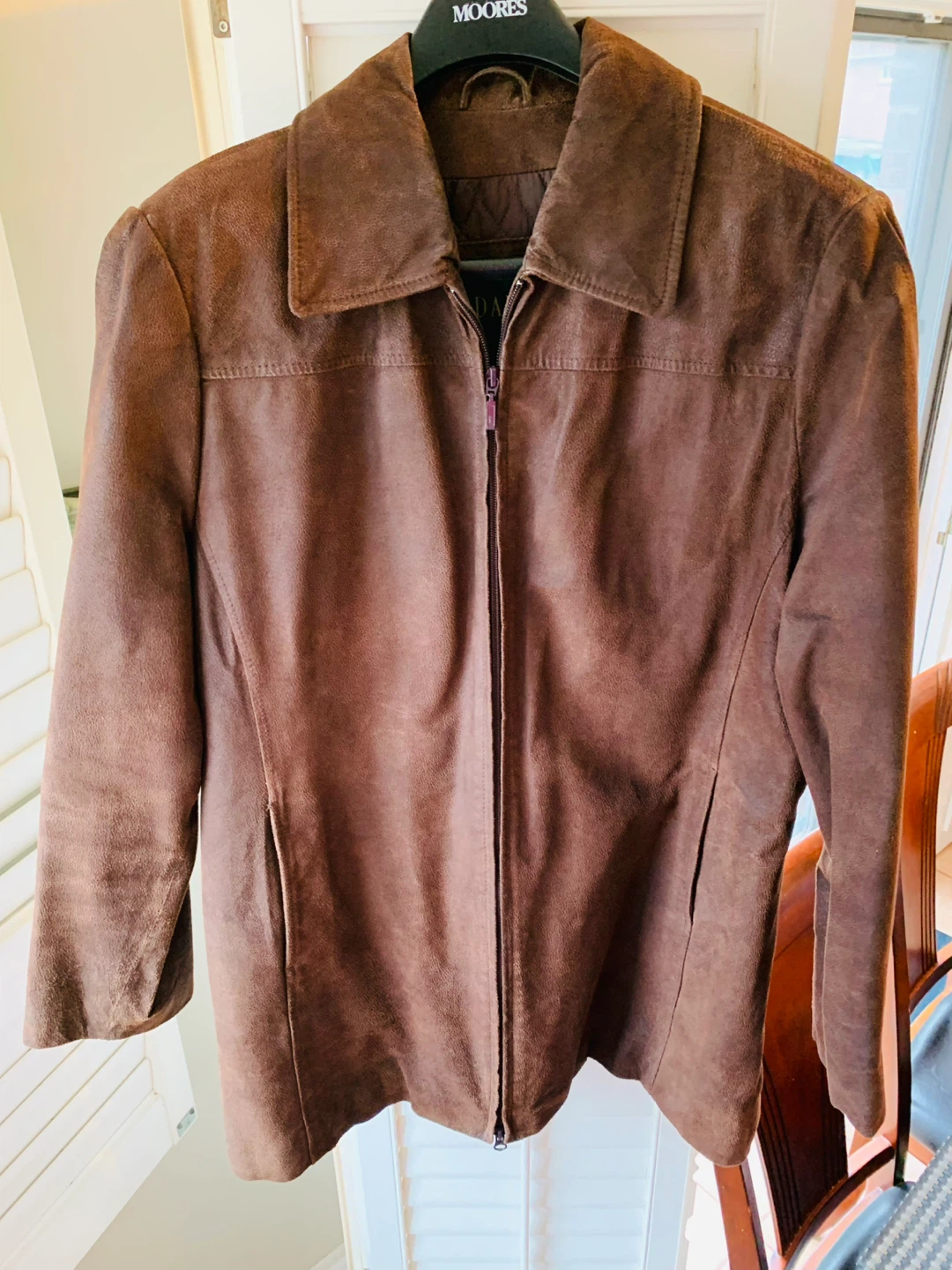 Genuine Leather Jacket: Large - Danier Brand - photo 2