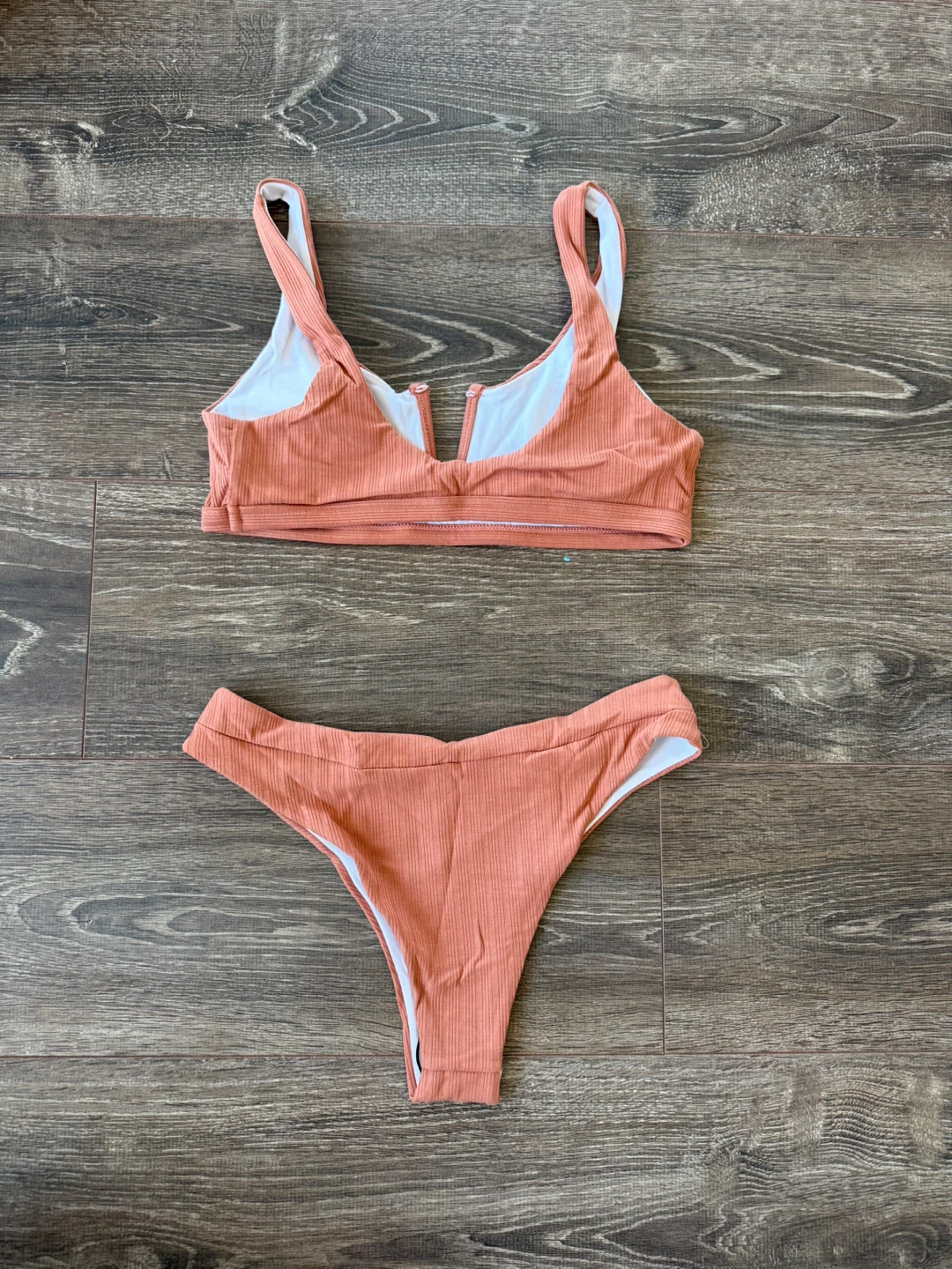 New Bikini Set - Size small - photo 2