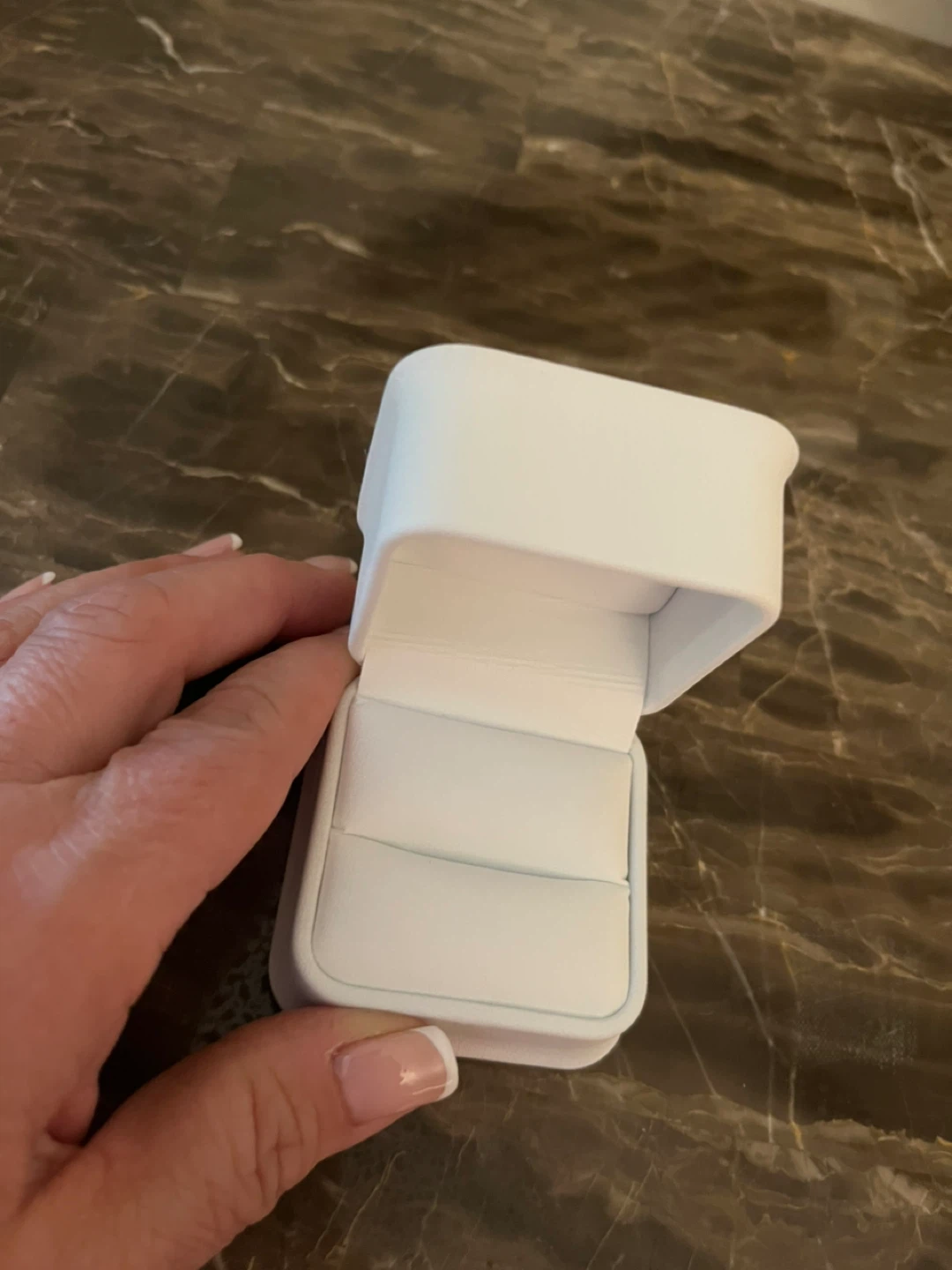 White Jewellery Ring Box - photo 2