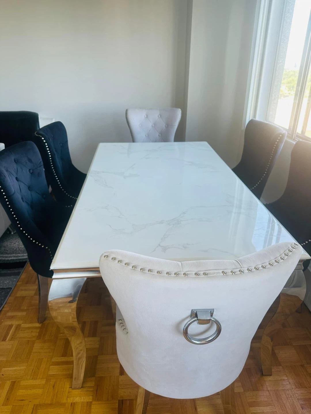 White Marble Dining Table with 6 Chairs - photo 3
