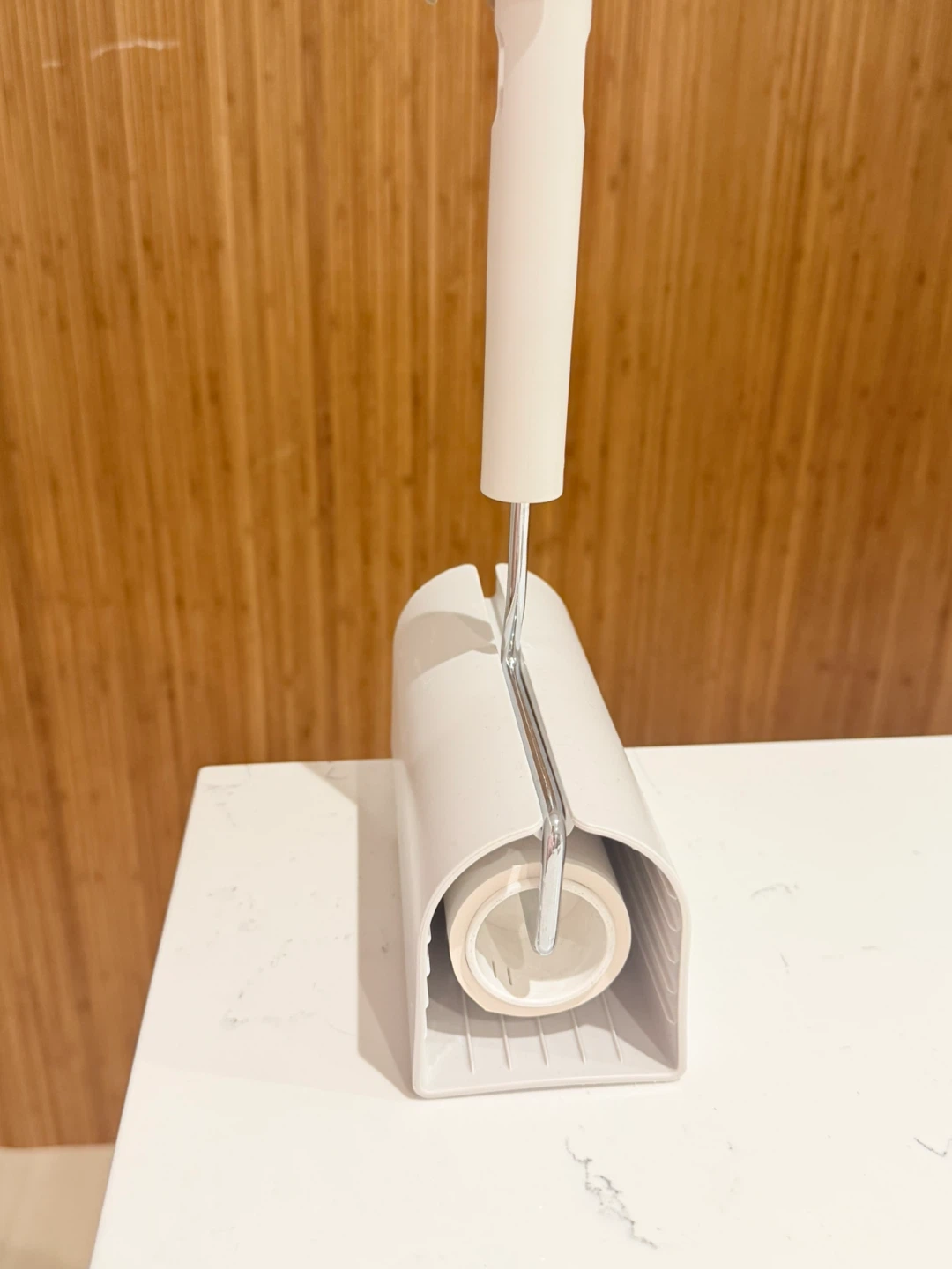 Reusable Lint Roller with Extra Rolls