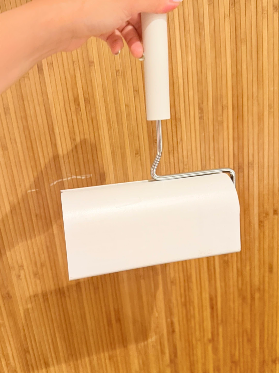 Reusable Lint Roller with Extra Rolls - photo 4