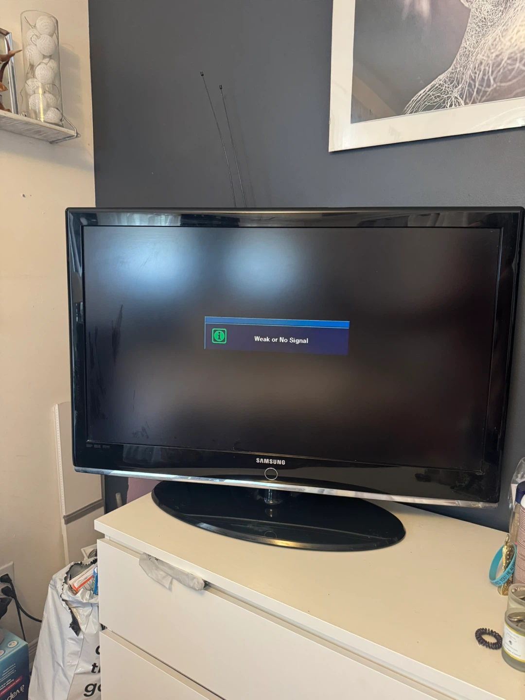 Samsung 24" Flat Screen TV LN-T4081F