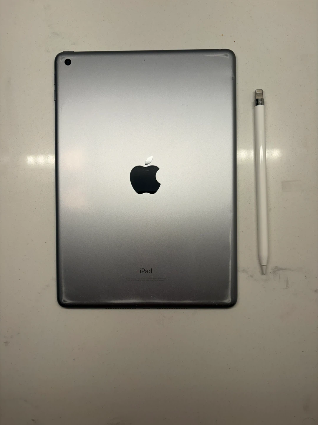 iPad 6th Gen + Apple Pencil Bundle - photo 3