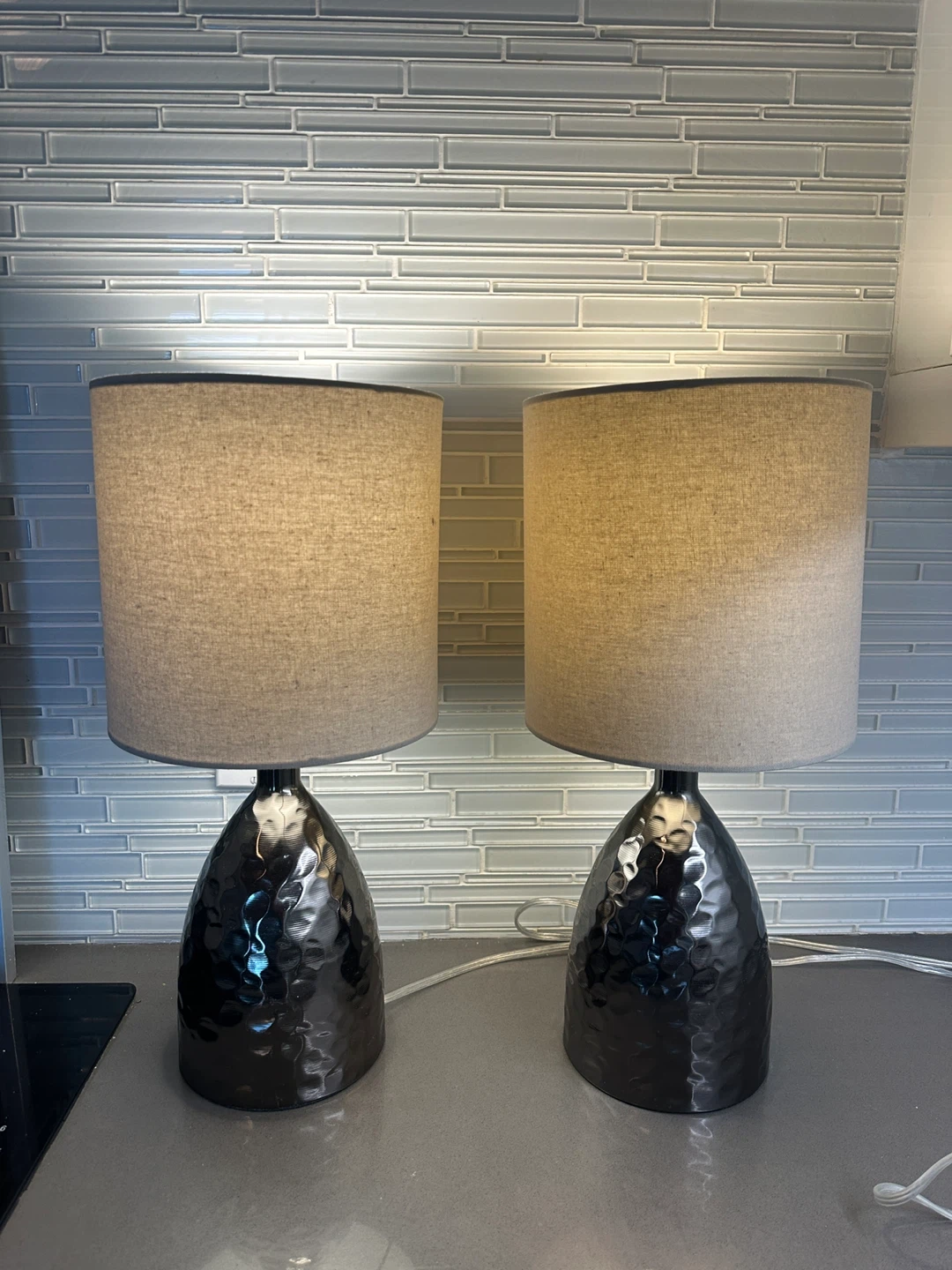 MODERN CONTEMPORARY METALLIC CERAMIC TABLE NIGHT STAND LAMPS