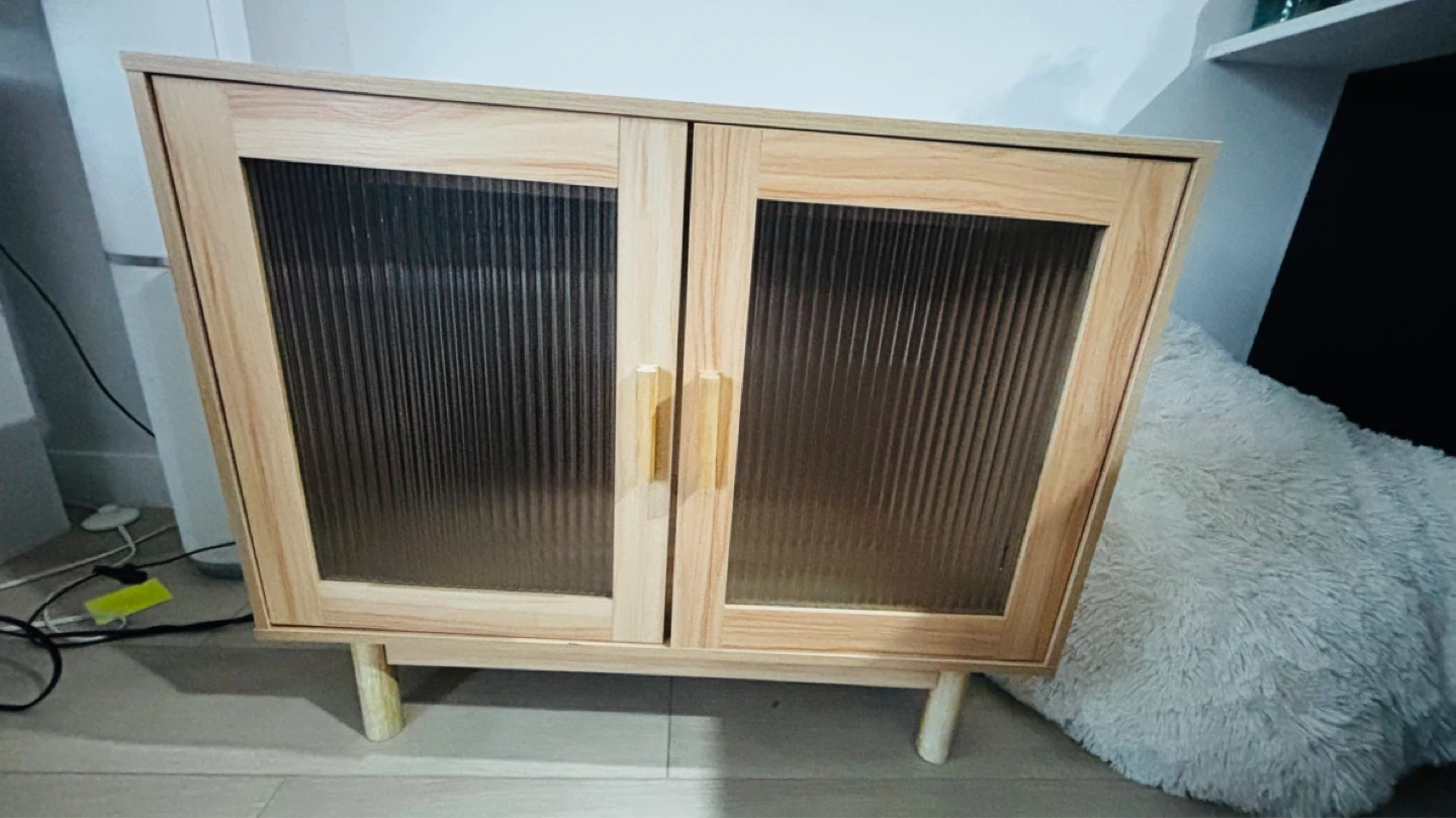Wooden Cabinet with Ribbed Glass Doors - photo 4