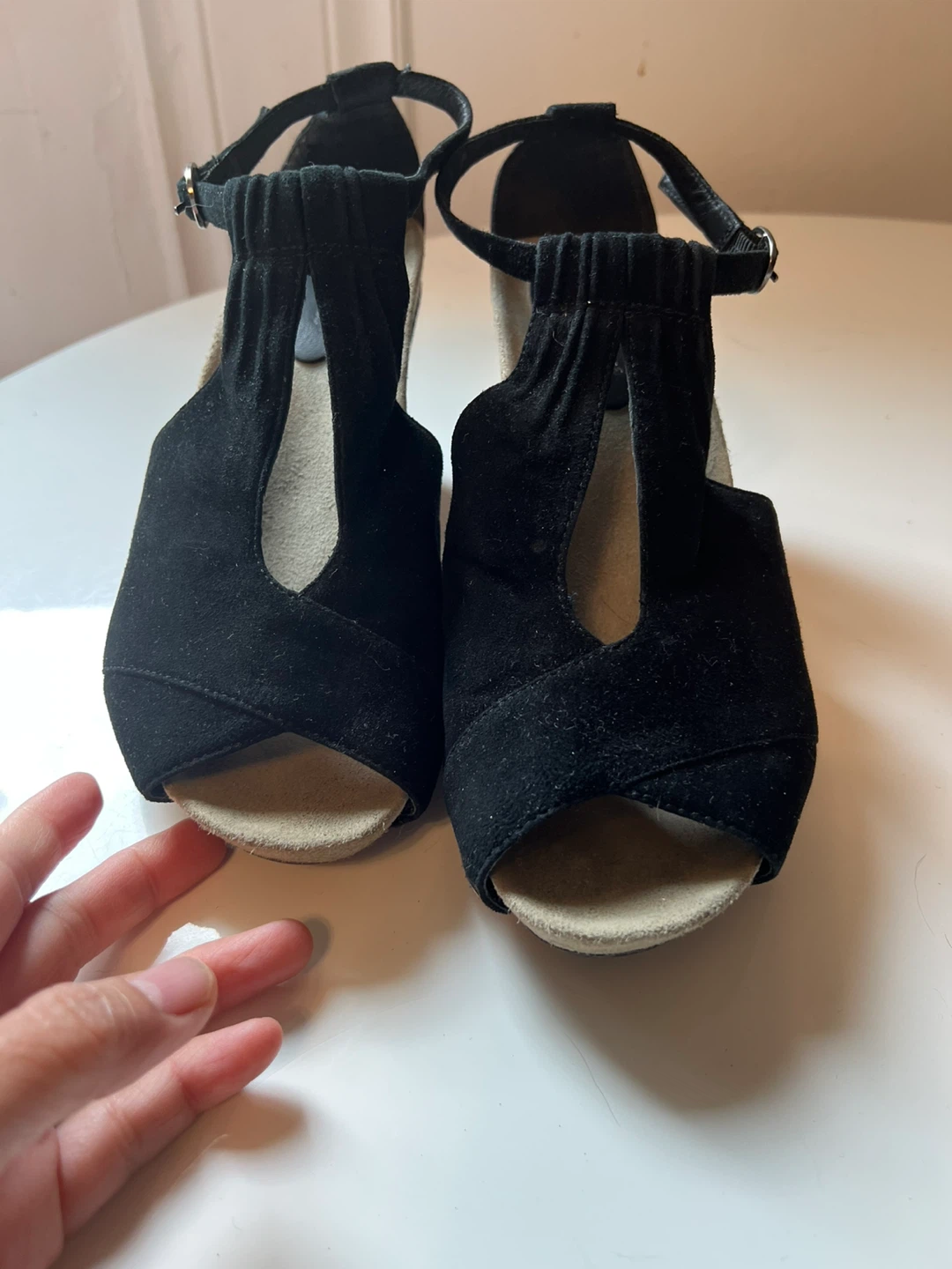 Black Suede Block Heel Sandals - photo 2