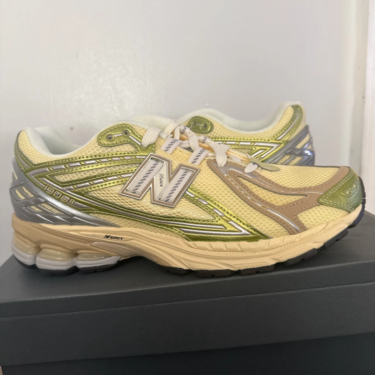 New Balance 1906R Beige Brown Running Shoes - photo 4